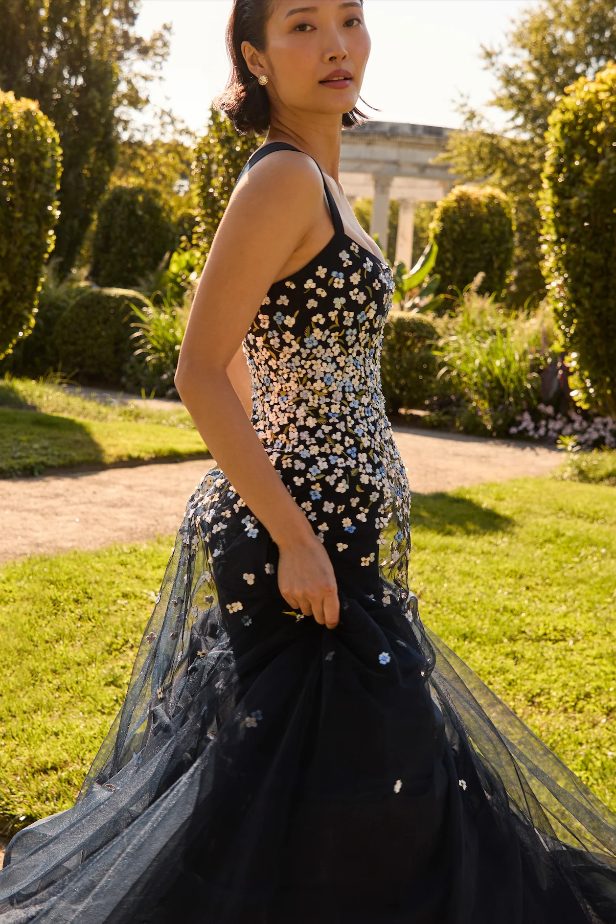 EMBROIDERED AKKA GOWN - DARK MIDNIGHT