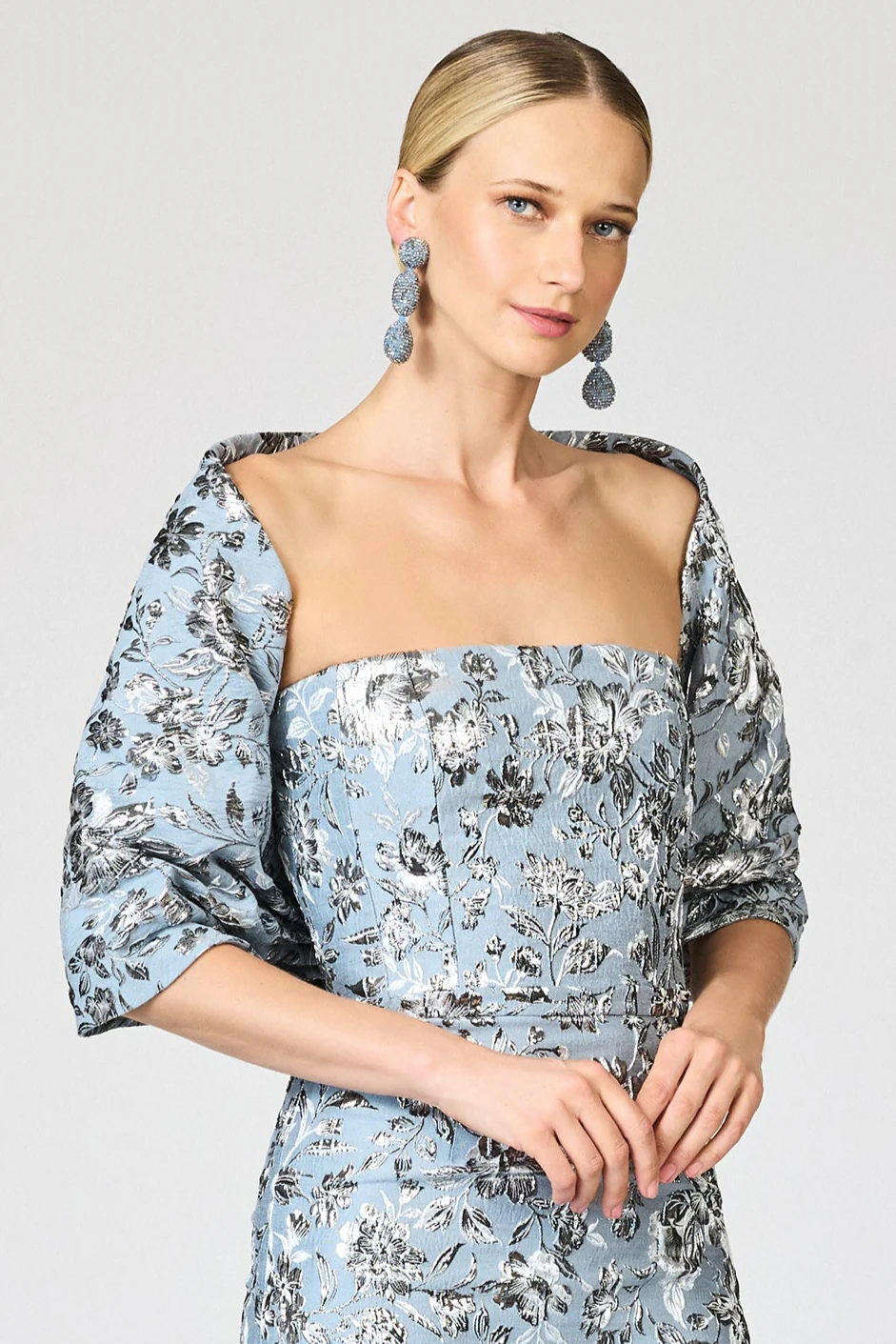 THE HUG SHAWL - PEWTER GARDENS METALLIC CLOQUE