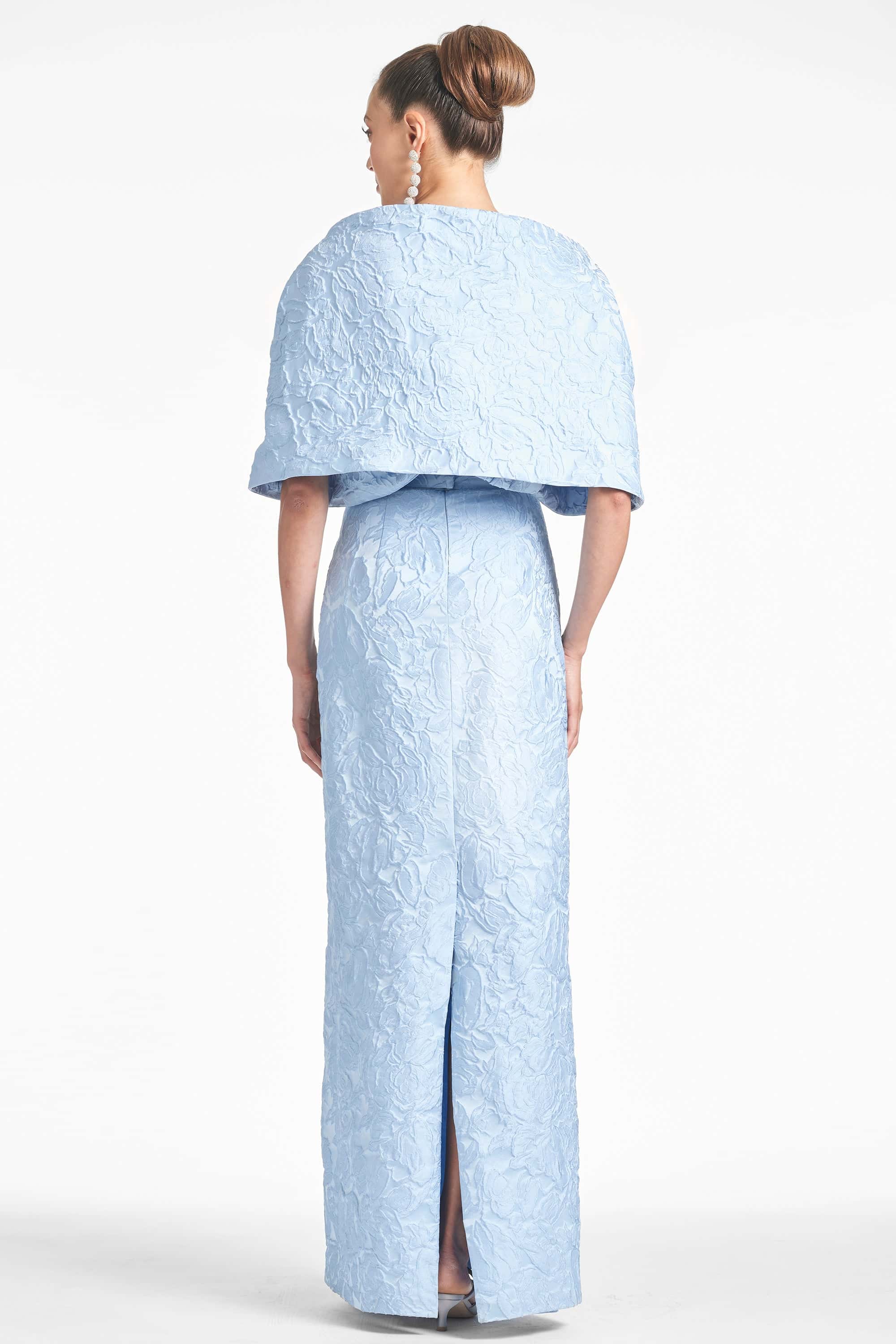 THE HUG SHAWL - ICE BLUE JACQUARD CLOQUE - Image 4