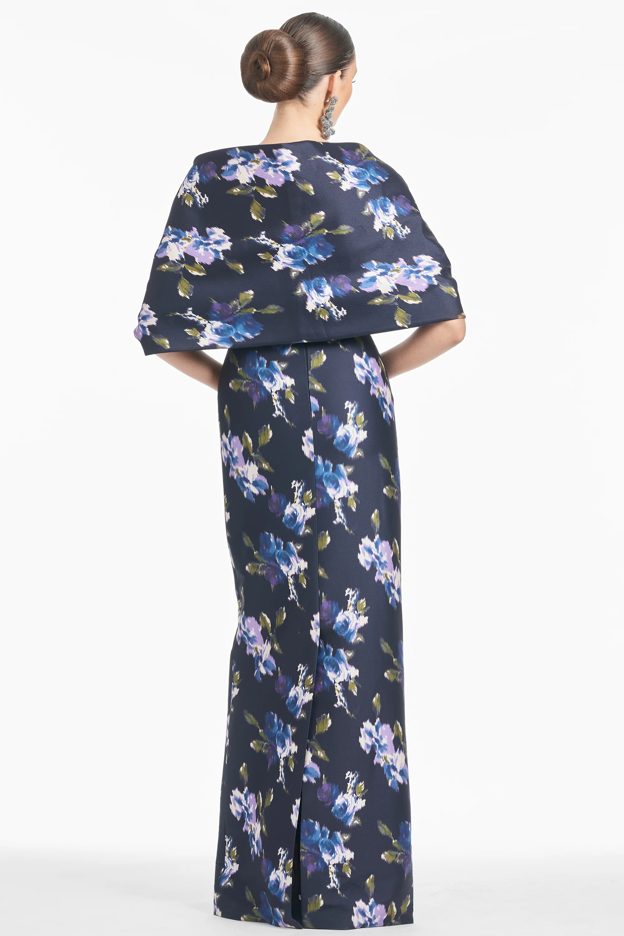 THE HUG SHAWL - MIDNIGHT CORSAGE - FINAL SALE - Image 4